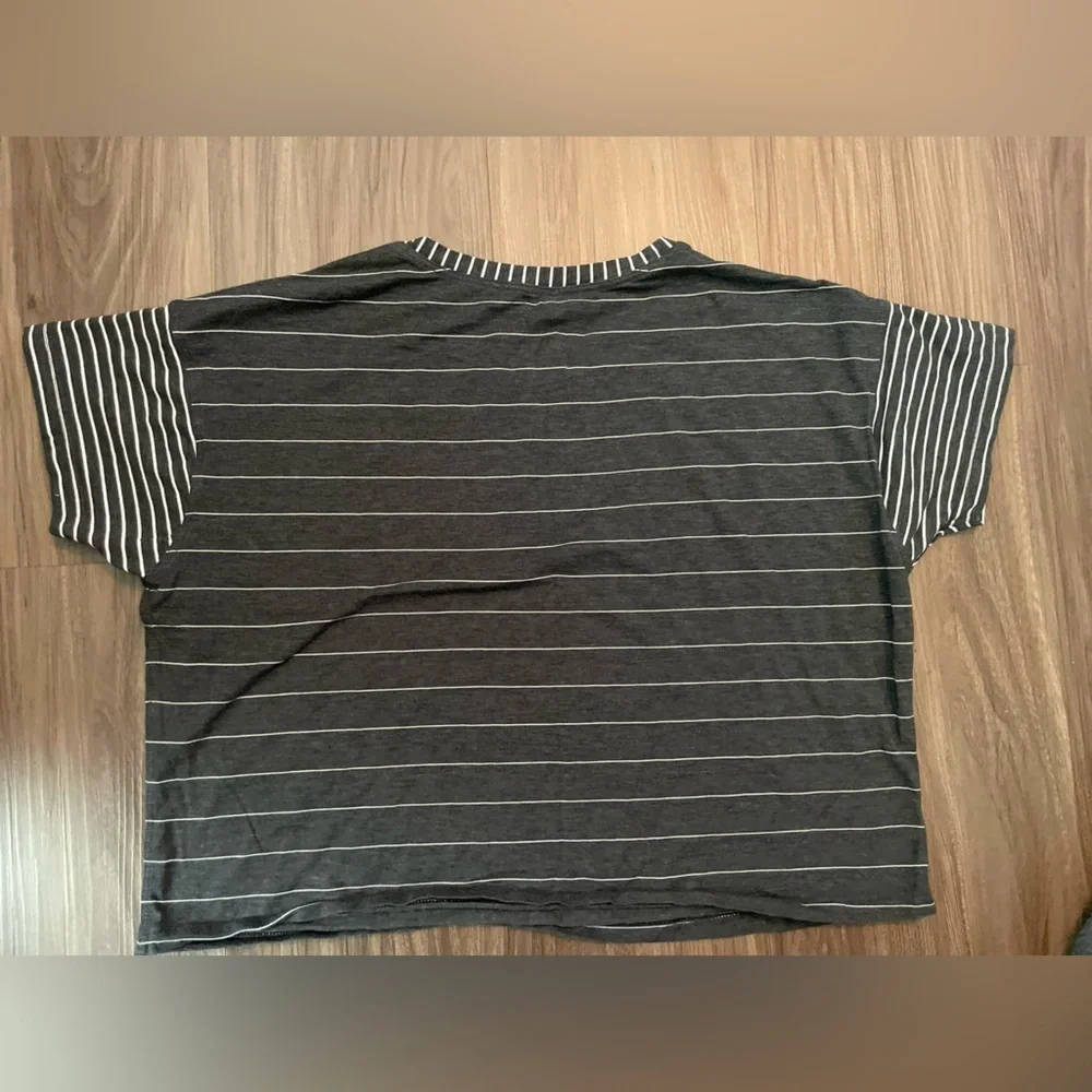 Lululemon Cates Tee Short Serve Stripe Heathered Black White size 6